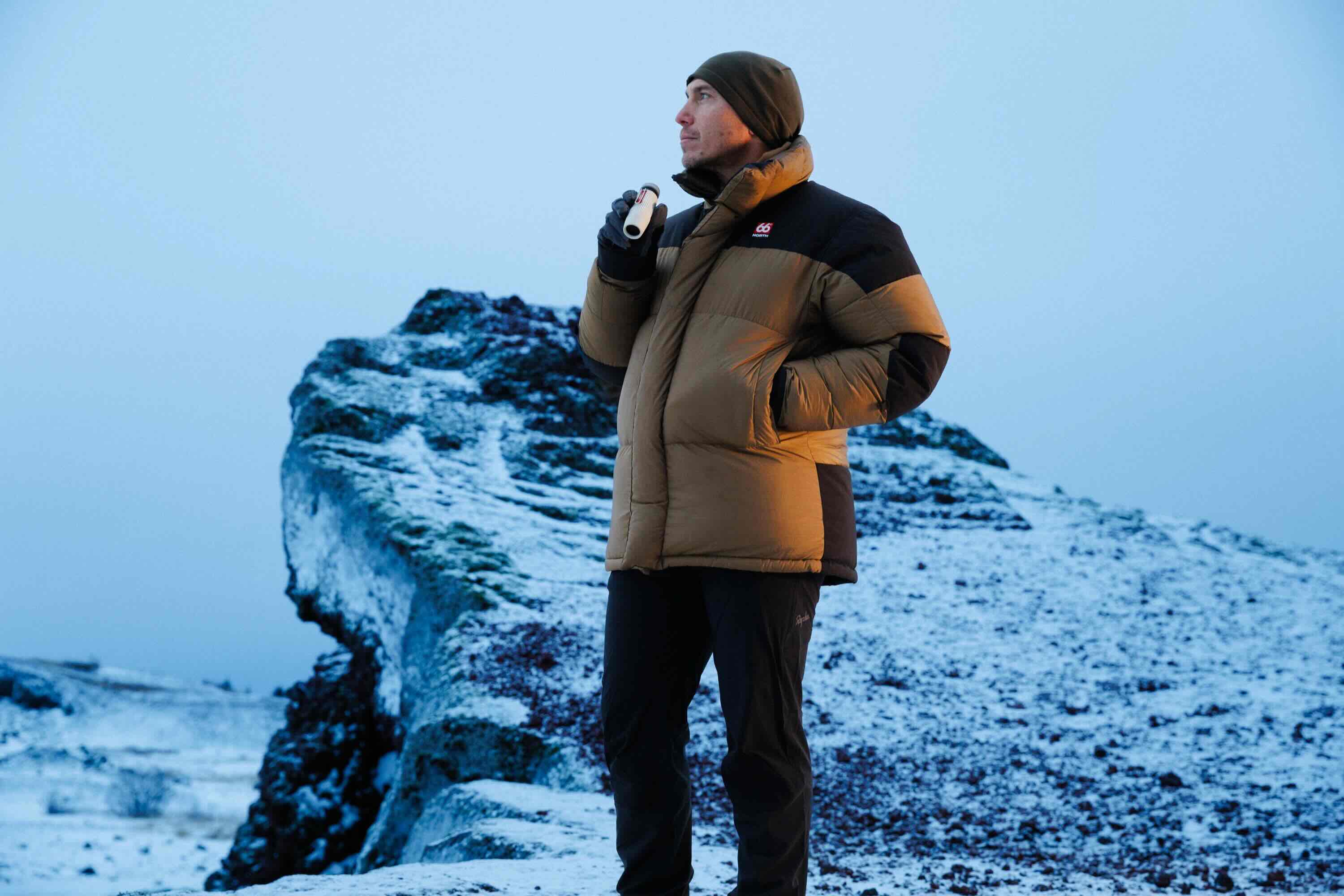 Winterjacke, Pufferjacke, Kältebekleidung, Becher, Outdoor