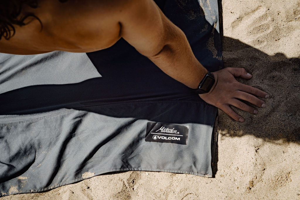 Matador/Volcom Packable Beach Towel (grey)