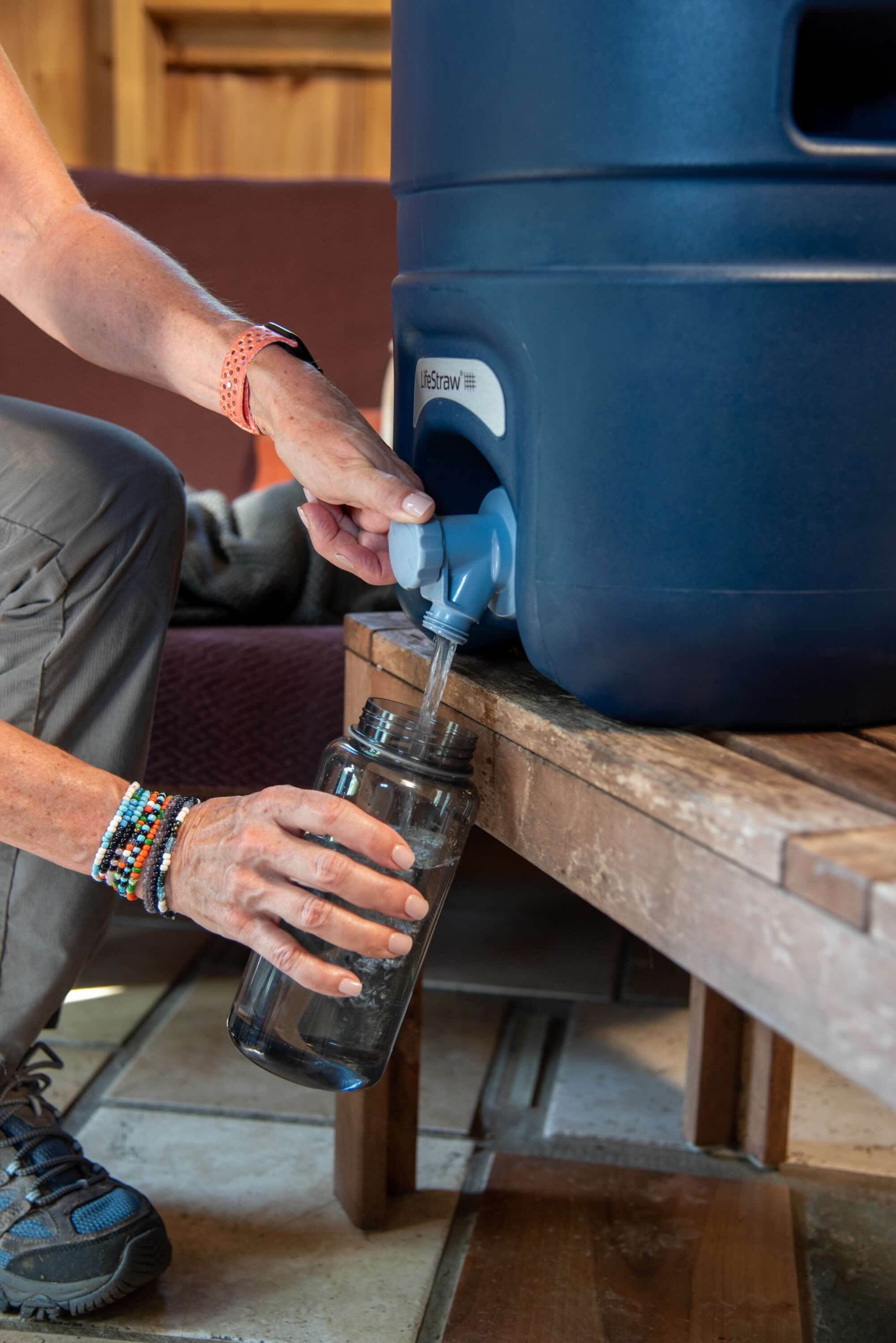 Trinkflasche, Wasserbehälter, Auslauf, Kunststoff, Grünes/Blaues Modell