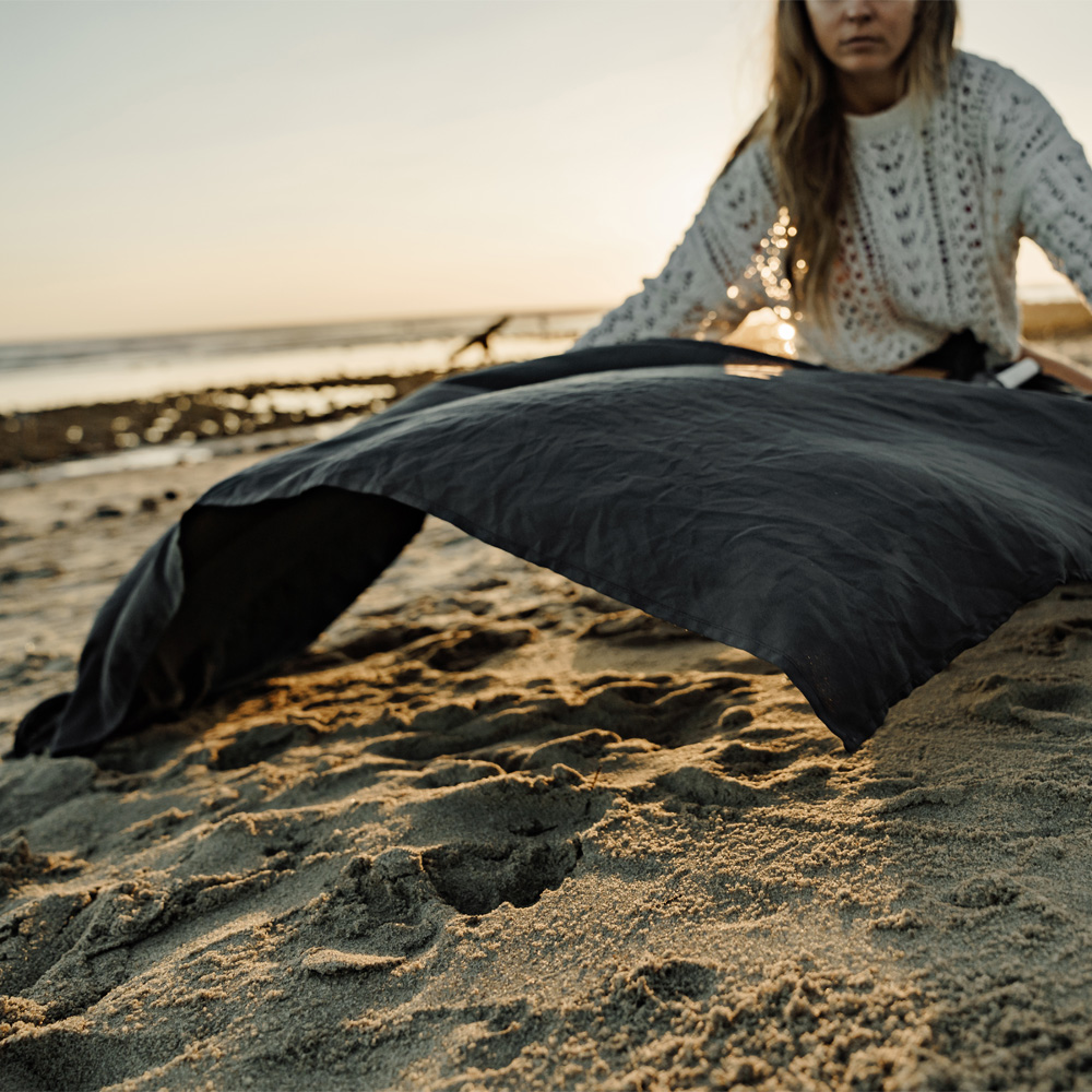 Matador NanoDry Beach Towel (juniper)